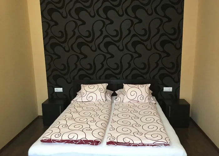 Adam\'S Flat